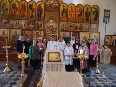 Пономарь храма Максим, вступил на стезю брачной жизни