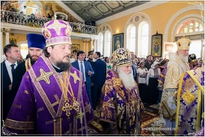 Святейший Патриарх Кирилл совершил вечернее богослужение в соборе святителя Алексия Московского в Самарканде. 30. 09. 2017.
