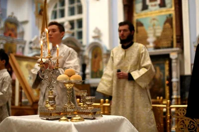 На праздник Преображения Господня митрополит Викентий освятил яблоки и виноград