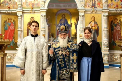 В праздник Казанской иконы Божией Матери в соборе митрополит Викентий совершил дьяконскую хиротонию