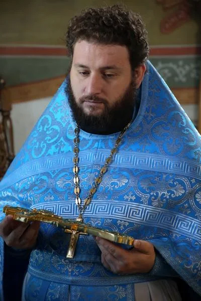 Митрополит Викентий доставил мощевик с частицей мощей святителя Николая Сербского в Свято-Троицкий Никольский женский монастырь