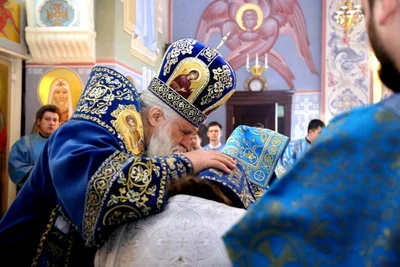 В праздник Введения во храм Пресвятой Богородицы митрополит Викентий совершил пресвитерскую и диаконскую хиротонии