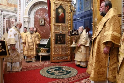 В день рождения Святейшего Патриарха Кирилла митрополит Викентий сослужил Божественную литургию в Храме Христа Спасителя