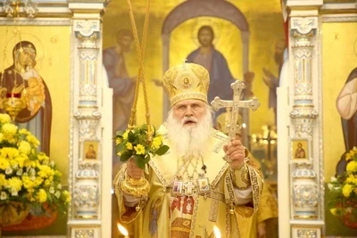 Одиннадцать архиереев молились в кафедральном соборе Ташкента за Божественной литургией