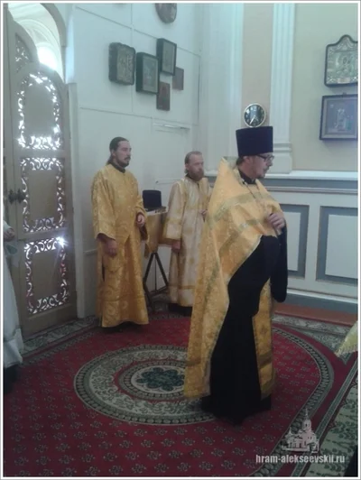 Митрополит Викентий совершил службу в Свято — Алексиевском соборе