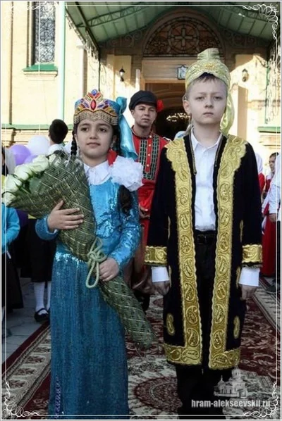 Святейший Патриарх Кирилл совершил вечернее богослужение в соборе святителя Алексия Московского в Самарканде. 30. 09. 2017.