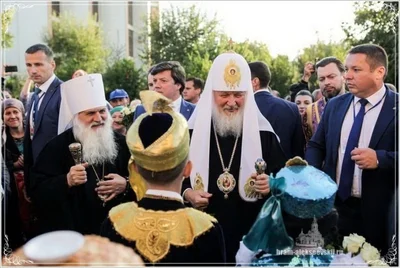 Святейший Патриарх Кирилл совершил вечернее богослужение в соборе святителя Алексия Московского в Самарканде. 30. 09. 2017.
