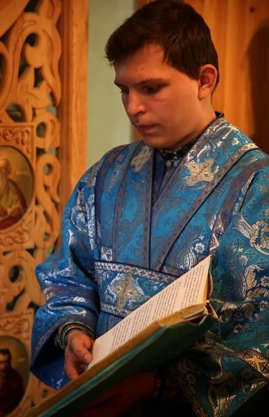 Благоговейное и глубокое понимание смысла почитания икон приносит человеку радость и Божие благословение