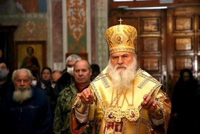 Митрополит Викентий возглавил торжественную службу в честь престольного праздника храма в Свято-Троицком Никольском женском монастыре