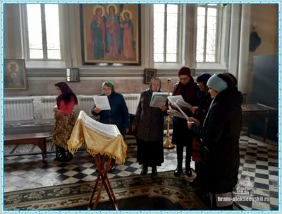 Русская православная церковь отмечает праздник Введения во храм Пресвятой Богородицы