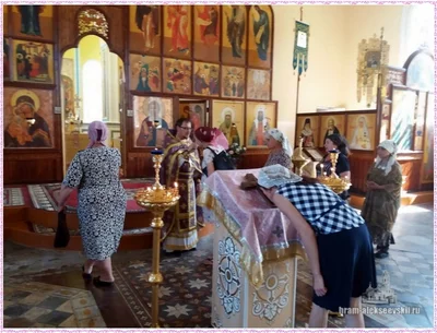 Праздник Воздвижения Честного Креста Господня