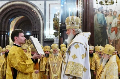 В день рождения Святейшего Патриарха Кирилла митрополит Викентий сослужил Божественную литургию в Храме Христа Спасителя