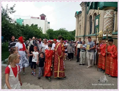 Праздничное Богослужение в день обретения мощей святителя Алексия