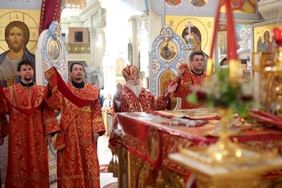 Духовенство епархии поздравило архипастыря с Пасхой Христовой