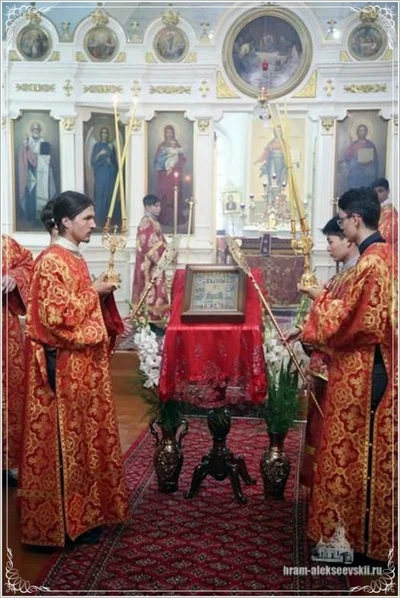 Визит митрополита Климента в Ташкентскую епархию начался с посещения Самарканда