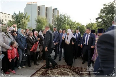 Святейший Патриарх Кирилл совершил вечернее богослужение в соборе святителя Алексия Московского в Самарканде. 30. 09. 2017.