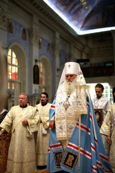 На праздник Преображения Господня митрополит Викентий освятил яблоки и виноград