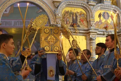 В праздник Введения во храм Пресвятой Богородицы митрополит Викентий совершил пресвитерскую и диаконскую хиротонии