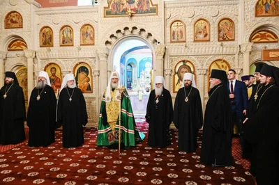 Архипастырь Ташкентской епархии митрополит Викентий молился за малым освящением кафедрального храма святых Жен-мироносиц г. Баку