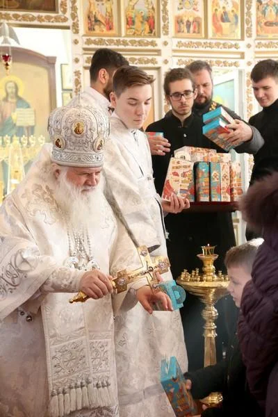Митрополит Викентий завершил визит в Самарканд, совершив Литургию в Свято-Георгиевском храме