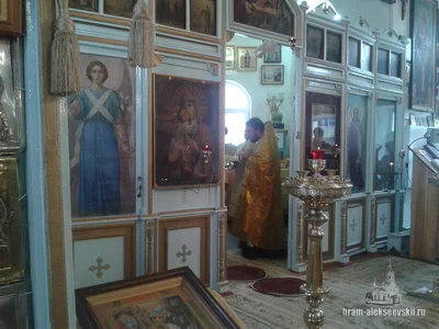 Митрополит Викентий вручил награду старейшему священнику самаркандского благочиния