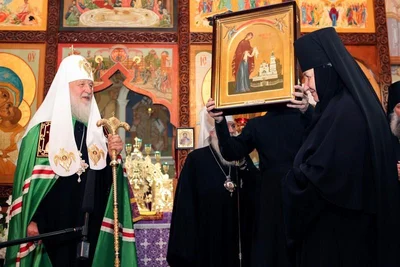 Предстоятель Русской Православной Церкви посетил Свято-Троицкий Никольский женский монастырь