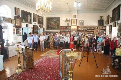 В Самарканде митрополит Викентий совершил Литургию, Таинство Крещения и освятил купол для Свято-Георгиевского храма