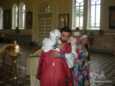 Пономарь храма Максим, вступил на стезю брачной жизни