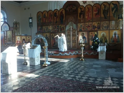 Божественная Литургия и чин Великого освящения воды в в навечерие Богоявления (Крещенский сочельник).