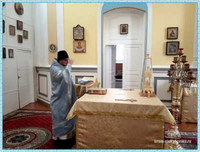 Русская православная церковь отмечает праздник Введения во храм Пресвятой Богородицы
