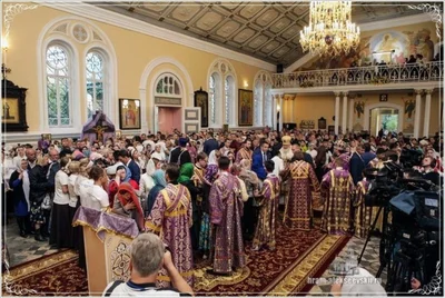 Святейший Патриарх Кирилл совершил вечернее богослужение в соборе святителя Алексия Московского в Самарканде. 30. 09. 2017.