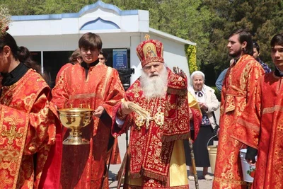 Духовенство епархии поздравило архипастыря с Пасхой Христовой