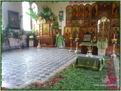 Праздник Святой Троицы в Алексиевском соборе