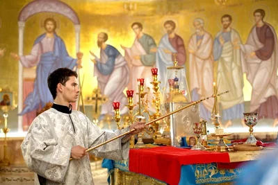 В праздник Казанской иконы Божией Матери в соборе митрополит Викентий совершил дьяконскую хиротонию