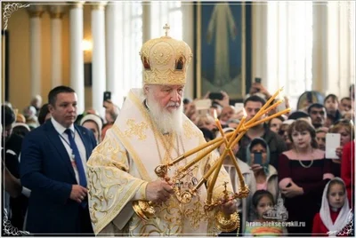 Святейший Патриарх Кирилл совершил вечернее богослужение в соборе святителя Алексия Московского в Самарканде. 30. 09. 2017.