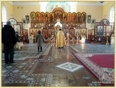 Дорогие братья и сестры, поздравляем Вас с Рождеством Христовым!