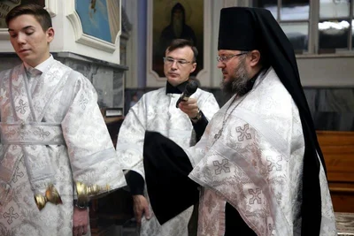 Поминовение усопших совершил митрополит Викентий в соборе