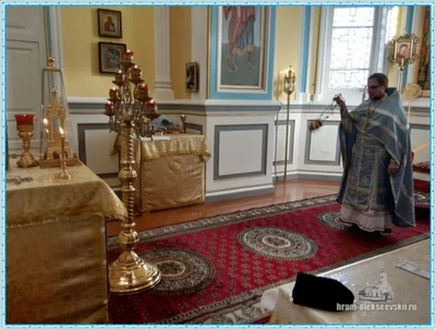 Русская православная церковь отмечает праздник Введения во храм Пресвятой Богородицы