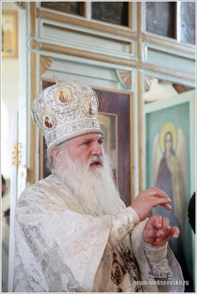 В Самарканде митрополит Викентий совершил Литургию, Таинство Крещения и освятил купол для Свято-Георгиевского храма