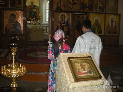 Пономарь храма Максим, вступил на стезю брачной жизни