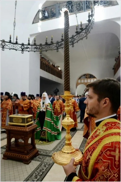 Митрополит Викентий сослужил Святейшему Патриарху Кириллу при освящении храма в честь Феодоровской иконы Божией Матери в монастыре Новомучеников и исповедников Церкви Русской в Алапаевске