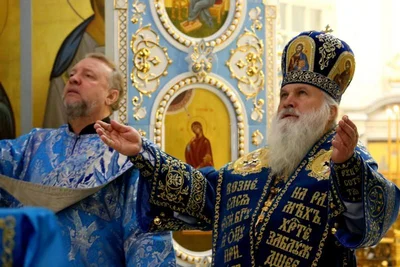 В праздник Введения во храм Пресвятой Богородицы митрополит Викентий совершил пресвитерскую и диаконскую хиротонии