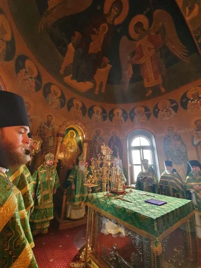 В день преставления преподобного Сергия Радонежского митрополит Ташкентский и Узбекистанский Викентий совершил Литургию в храме преподобного Иоанна Лествичника Московской духовной семинарии Троице-Сергиевой лавры