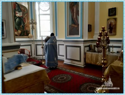 Русская православная церковь отмечает праздник Введения во храм Пресвятой Богородицы