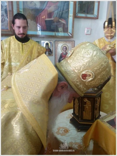 Митрополит Викентий совершил службу в молитвенном доме святого равноапостольного великого князя Владимира города Каттакургана