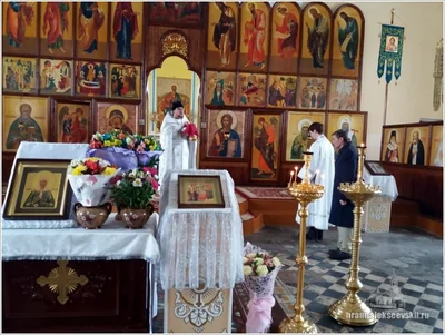 Божественная Литургия в праздник Сретения Господня