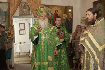 Богослужение архиерейским чином в Денау
