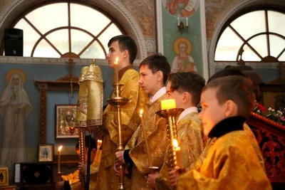 Митрополит Викентий возглавил торжественную службу в честь престольного праздника храма в Свято-Троицком Никольском женском монастыре