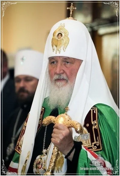 Святейший Патриарх Кирилл совершил вечернее богослужение в соборе святителя Алексия Московского в Самарканде. 30. 09. 2017.