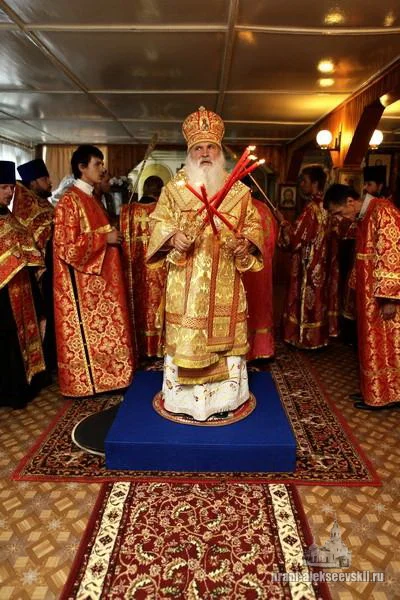 Пасхальный визит митрополита Викентия в Карши